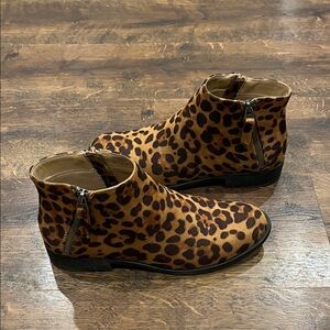 Time & Tru Leopard Print Ankle Boots - Size 8.5